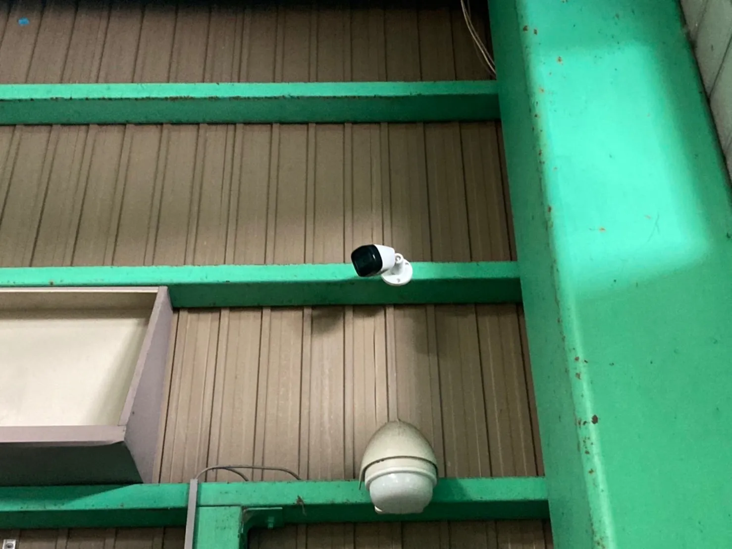 【滋賀】大津市・工場・防犯カメラ設置工事・事故対策・屋外カメラ・防水カメラ・暗視カメラ・遠隔監視