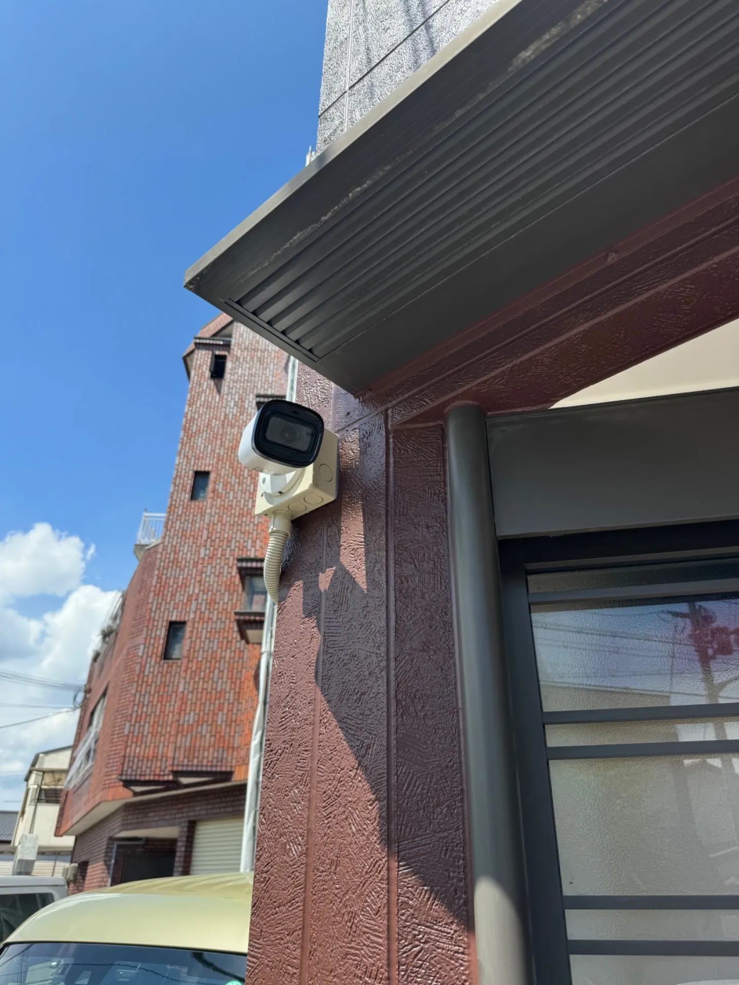 【奈良】奈良市・一軒家・防犯カメラ設置工事・強盗対策・屋外カメラ・防水カメラ・暗視カメラ・遠隔監視