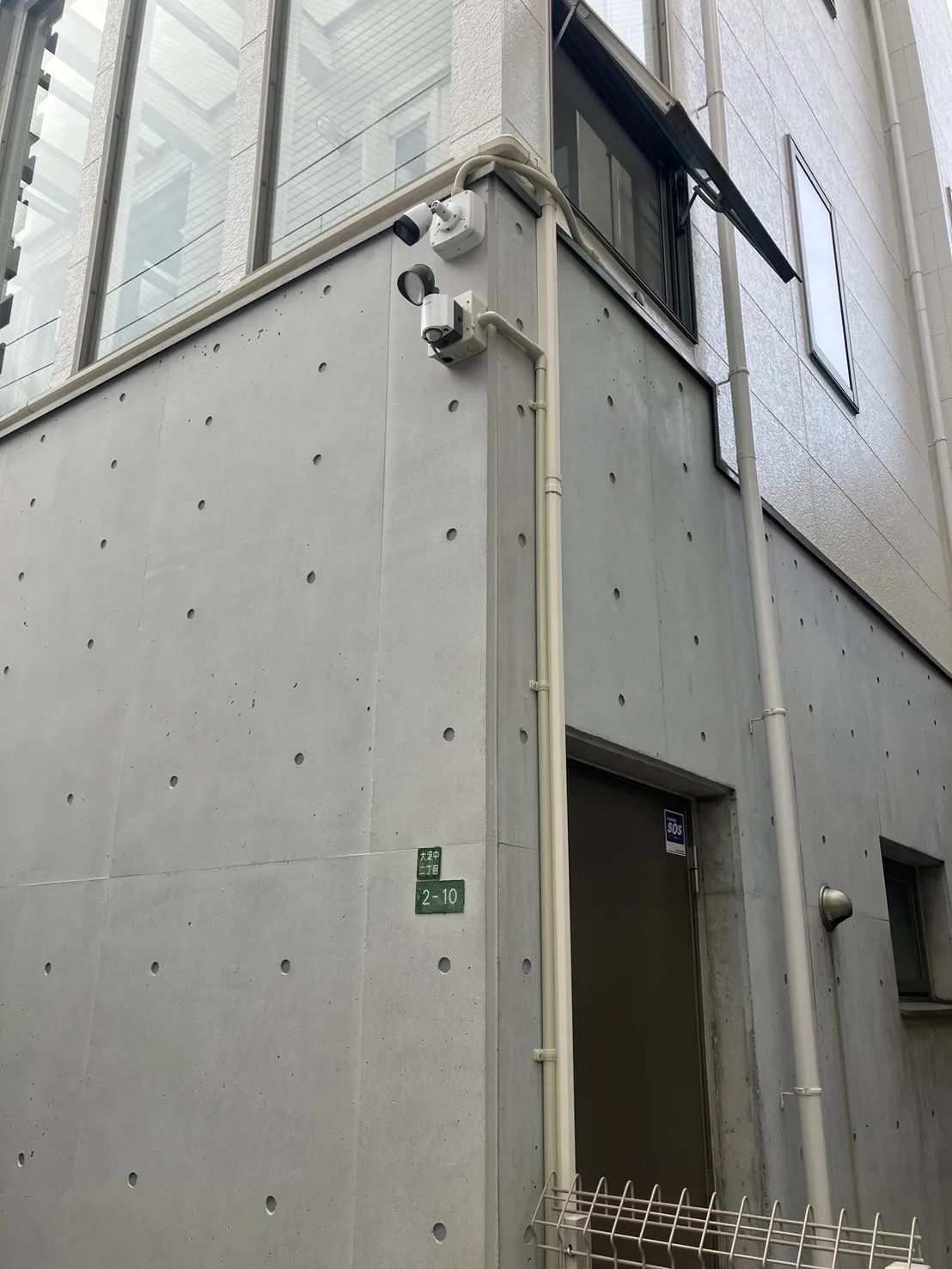 【兵庫】神戸市・一軒家・防犯カメラ設置工事・強盗対策・屋外カメラ・防水カメラ・暗視カメラ・遠隔監視