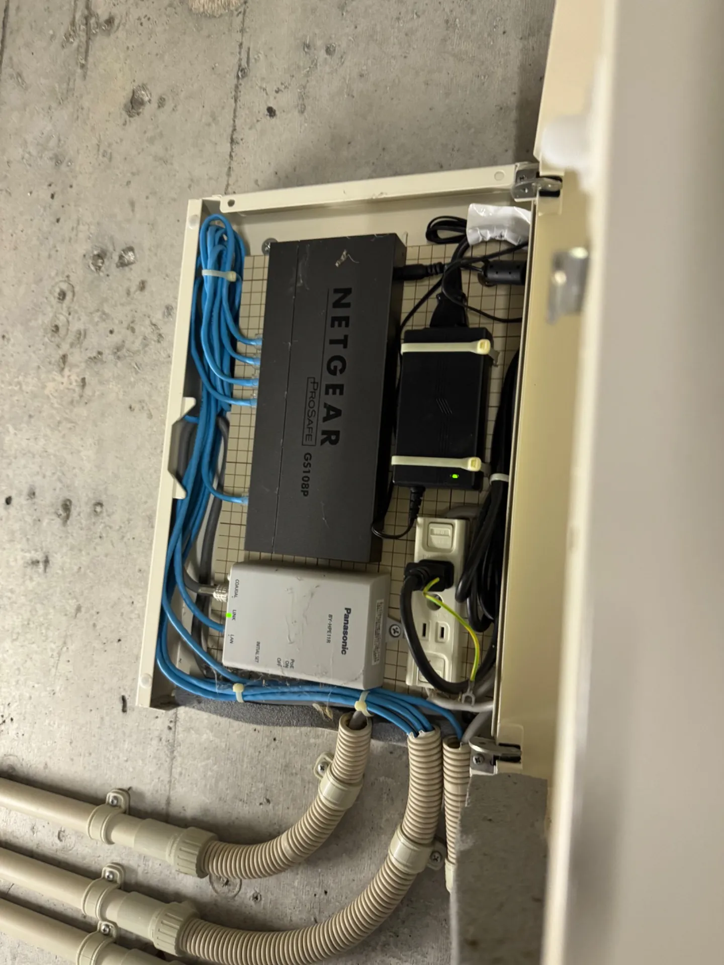 【兵庫】姫路市・マンション・防犯カメラ設置工事・事故対策・屋外カメラ・防水カメラ・暗視カメラ・遠隔監視