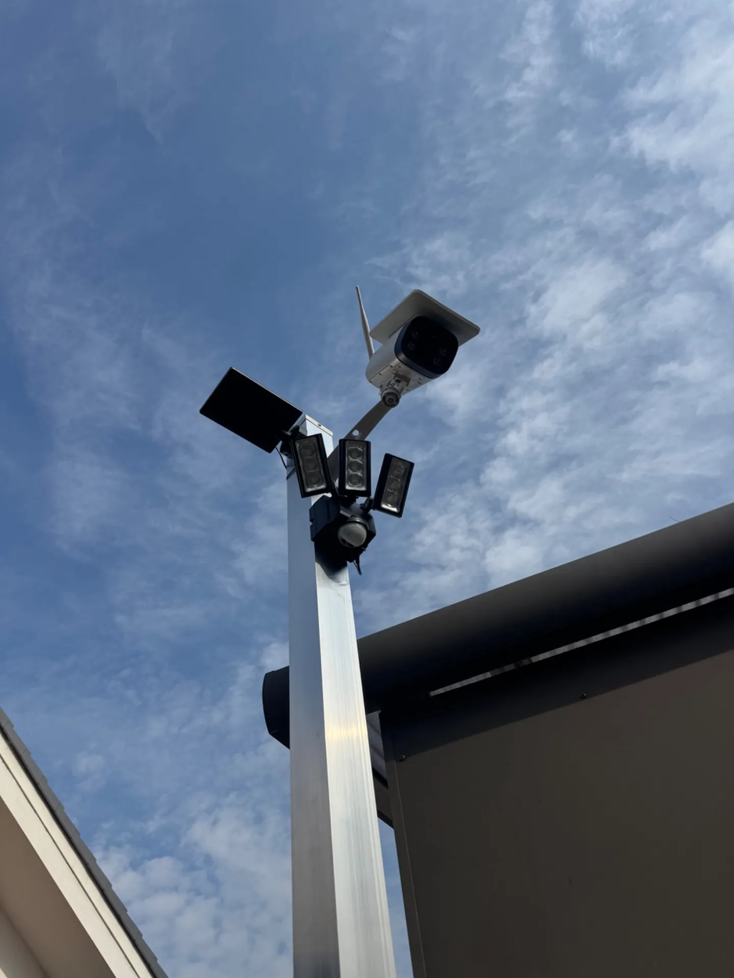 【大阪】茨木市・自治会・防犯カメラ設置工事・不法投棄対策・屋外カメラ・防水カメラ・暗視カメラ・遠隔監視