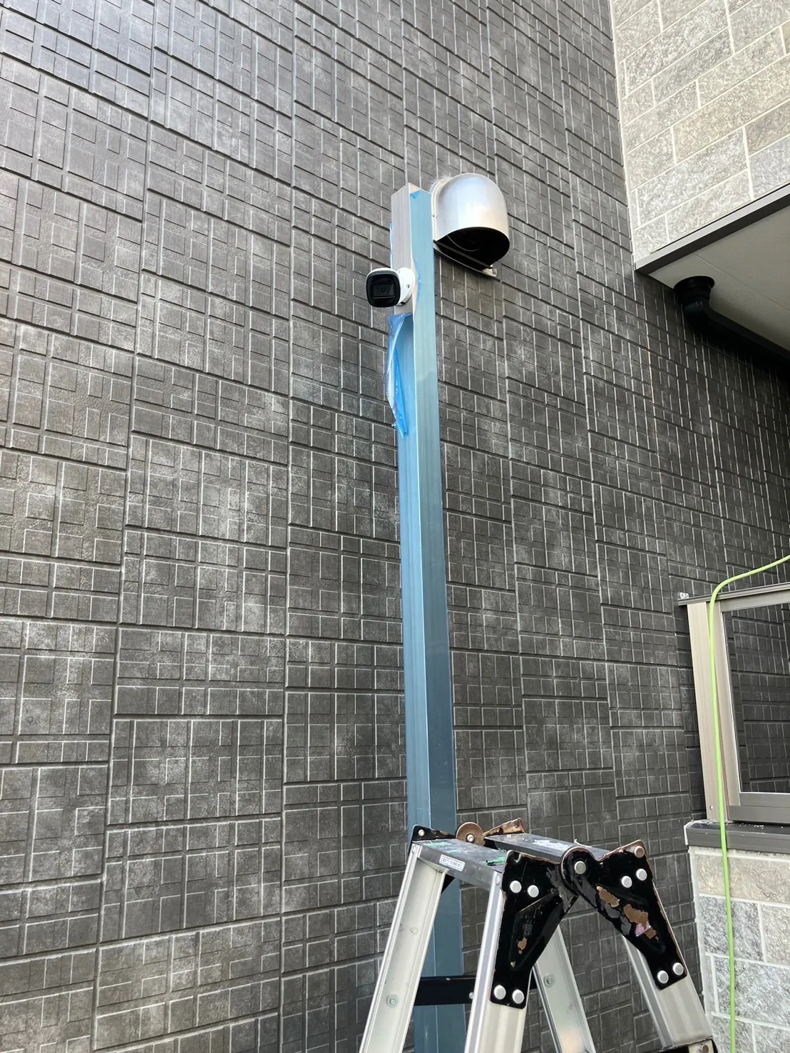 【大阪】大阪市・マンション・防犯カメラ設置工事・強盗対策・屋外カメラ・防水カメラ・暗視カメラ・遠隔監視