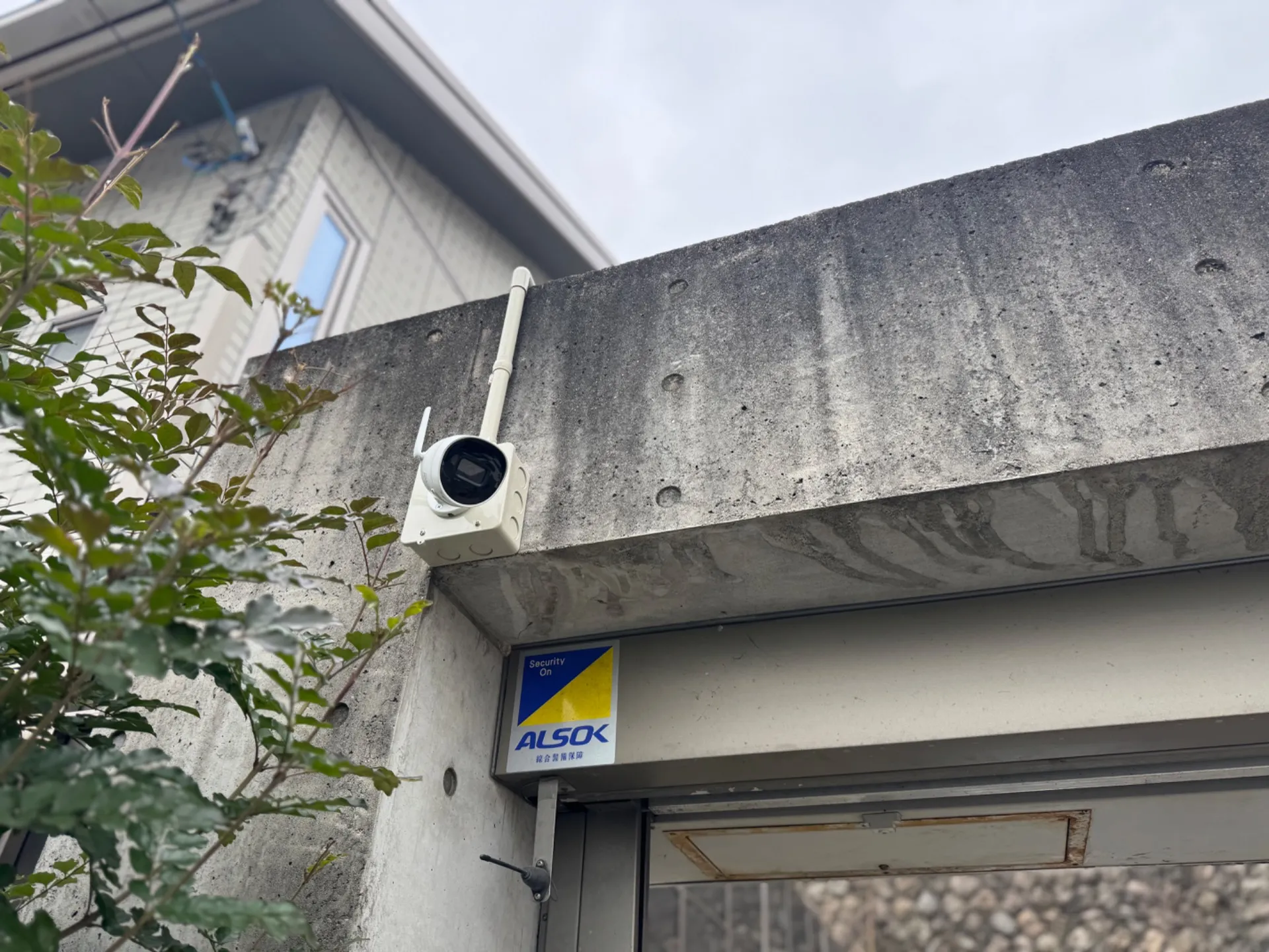 【京都】京都市・一軒家・防犯カメラ設置工事・強盗対策・屋外カメラ・防水カメラ・暗視カメラ・遠隔監視