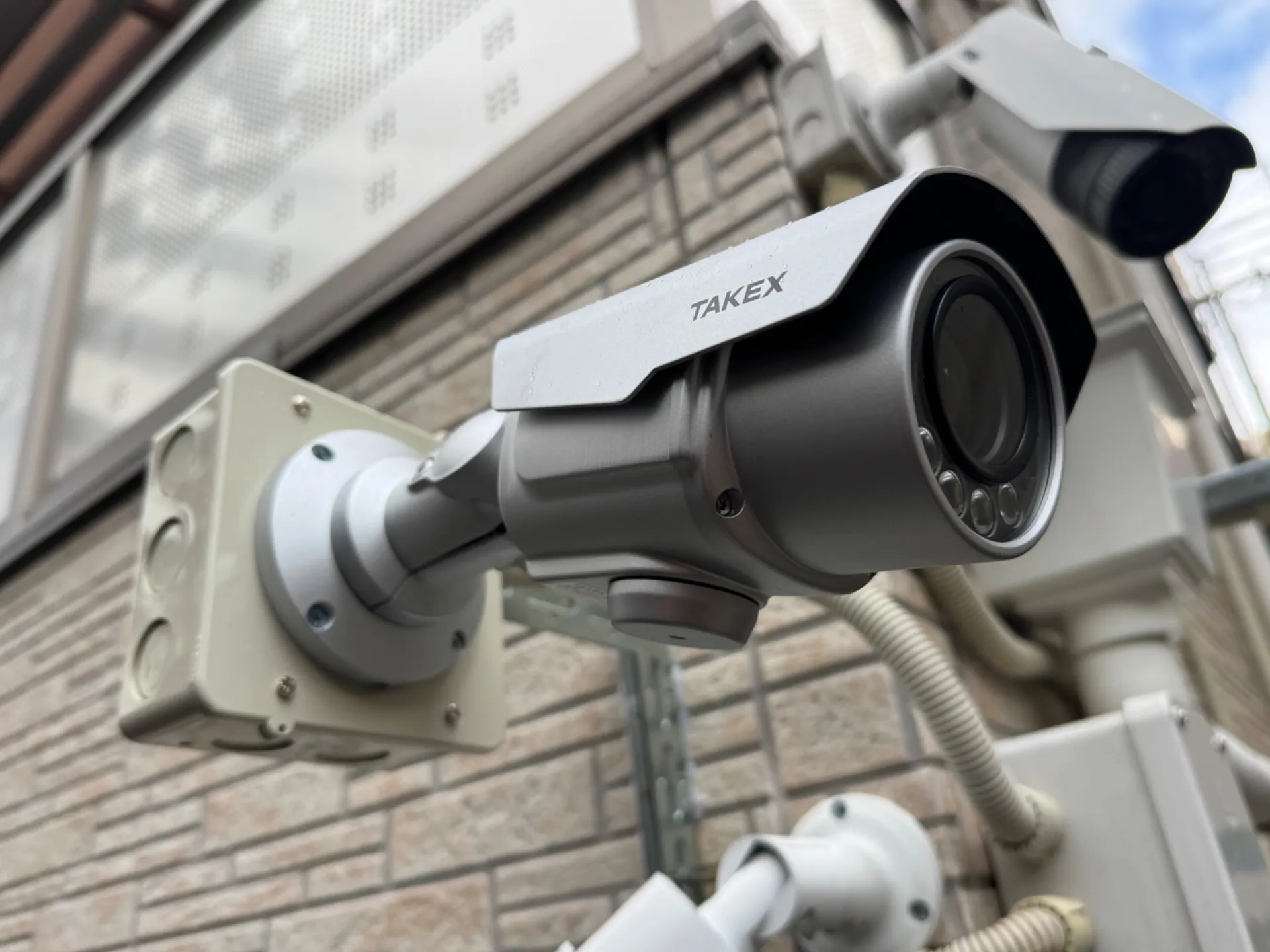 【大阪】大阪市・一軒家・防犯カメラ設置工事・強盗対策・屋外カメラ・防水カメラ・暗視カメラ・遠隔監視