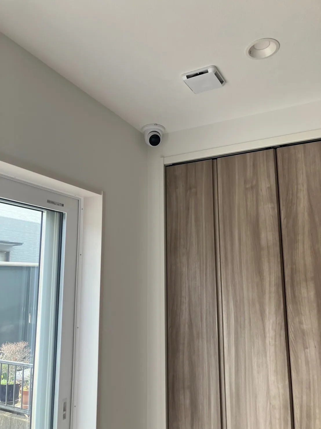 【京都】京都市・一軒家・防犯カメラ設置工事・強盗対策・屋外カメラ・防水カメラ・暗視カメラ・遠隔監視