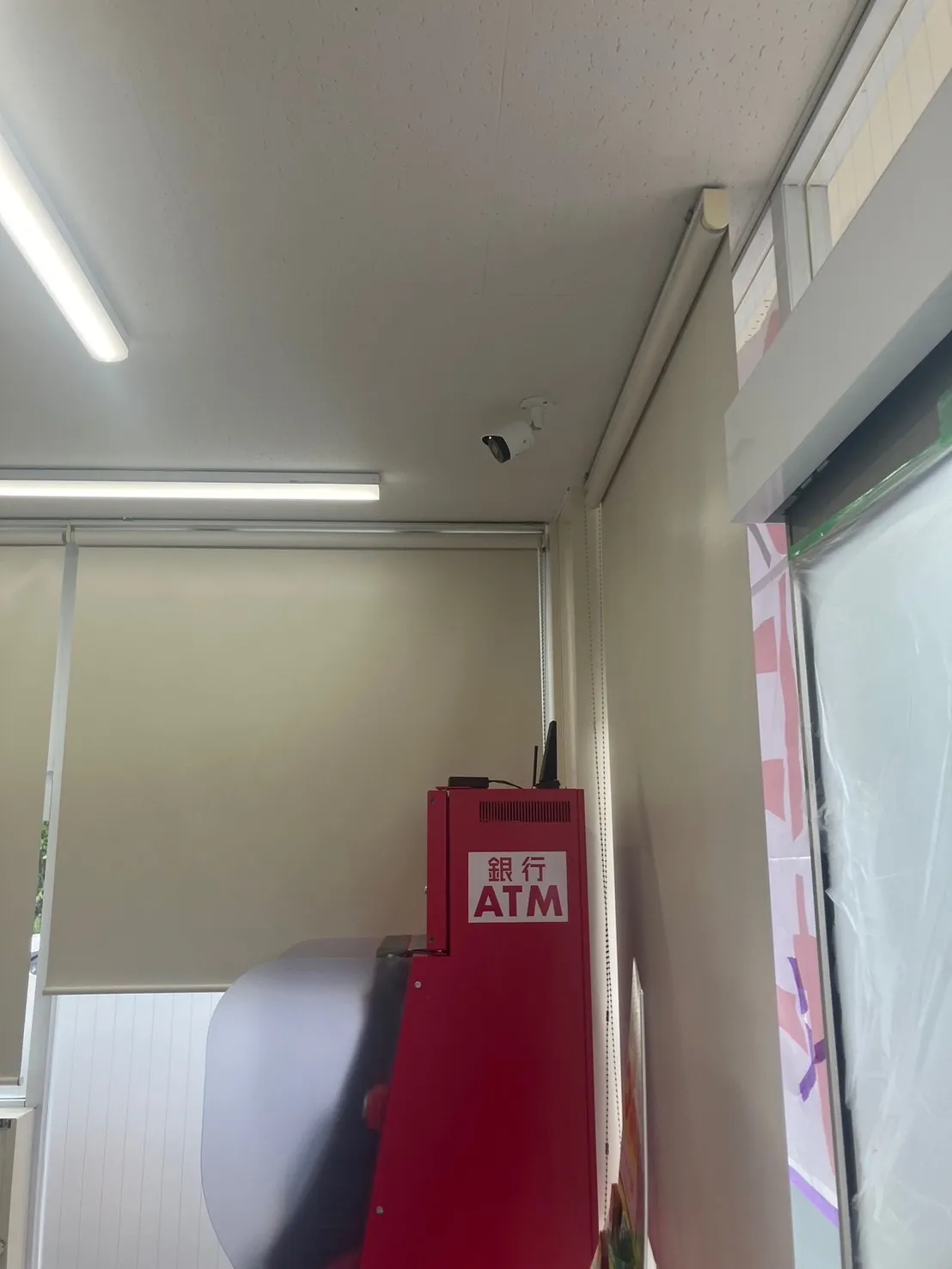【大阪】大阪市・コンビニ・防犯カメラ設置工事・強盗対策・防犯カメラ・暗視カメラ・遠隔監視