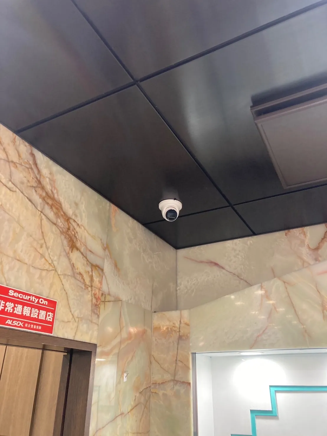 【奈良】奈良市・マンション・防犯カメラ設置工事・強盗対策・防犯カメラ・暗視カメラ・遠隔監視